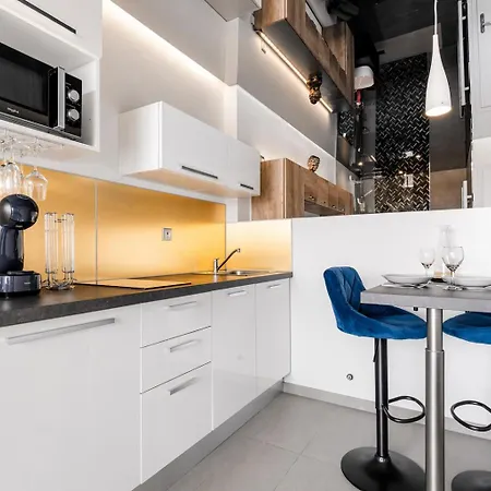 Le Bocca Port Nature - Vue - Coursive - Parking - Clim - Village Naturiste آجد